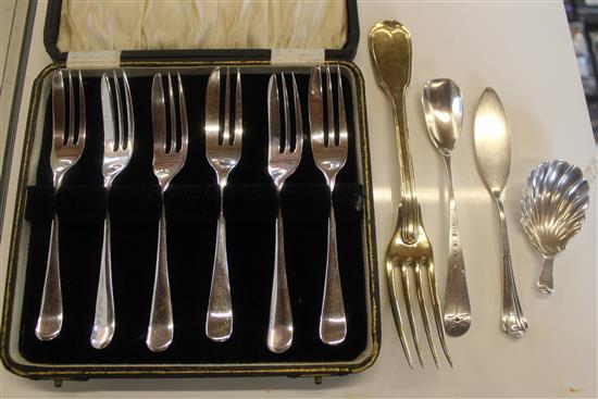 Caddy spoon, Irish spoon, cased forks, 2 other items